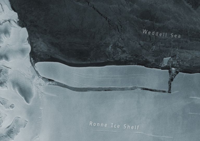 Un grosso iceberg si è staccato dall’Antartide