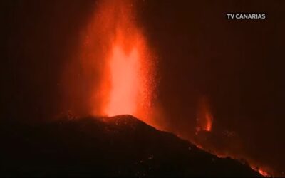 Continua l’eruzione del vulcano a La Palma