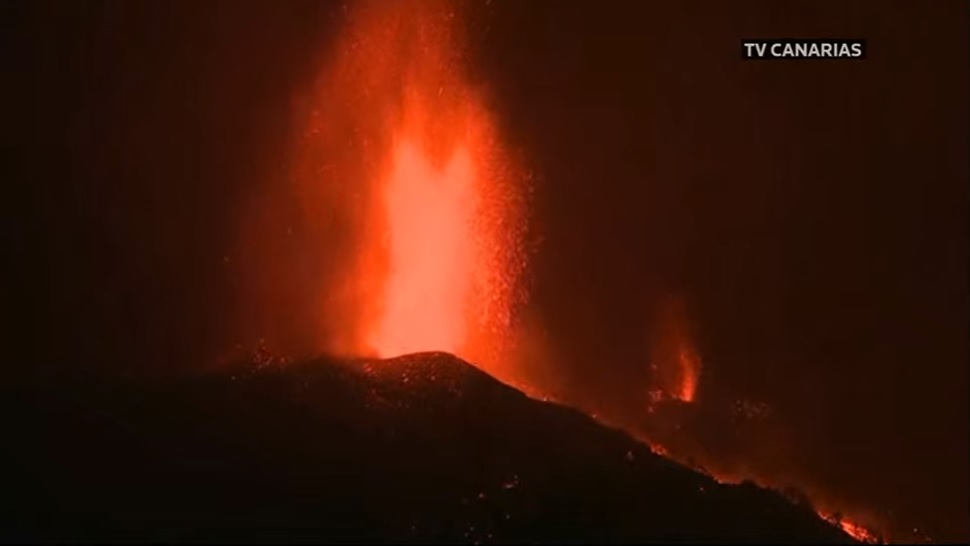 Continua l’eruzione del vulcano a La Palma