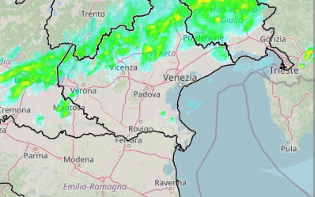 Situazione attuale con precipitazioni prevalentemente sui rilievi.