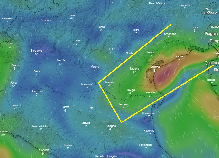 Situazione live al Nord con varie piogge e Bora in azione