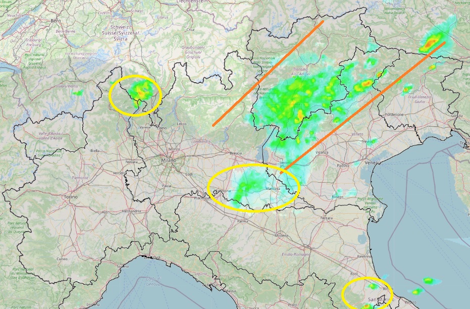 Aggiornamento live al Nord con piogge e temporali