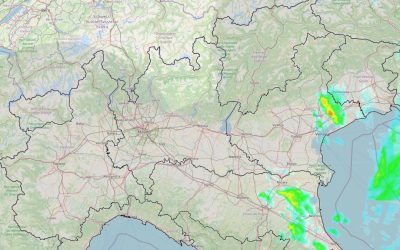 Situazione live al Nord con un temporale al Nord-Est