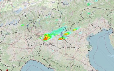 Situazione live con temporali presenti al Nord con direzione Est