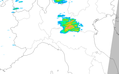 Animazione piogge e temporali per la notte tra domenica 15 e lunedì 16 Giugno